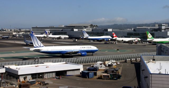 Boeing 777-200 — - KSFO - taken on May 10th, 2010 waiting for the A380 Inaugural flight SFO-FRA, we were allowed access the the parking garage normally off limits to the public, this is the east side on International Terminal G.