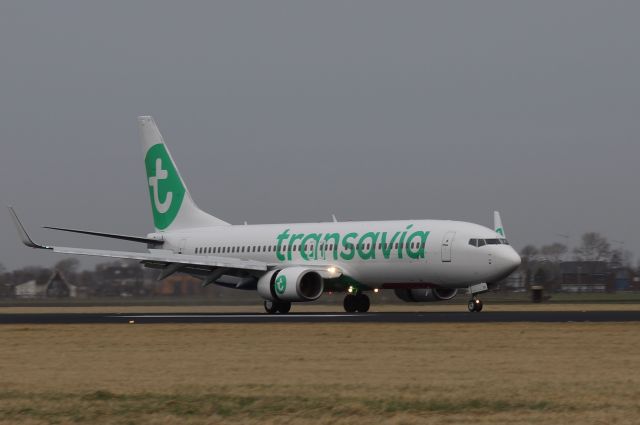 Boeing 737-800 (PH-HZE) - First new livery touchdown january 25, 2015 