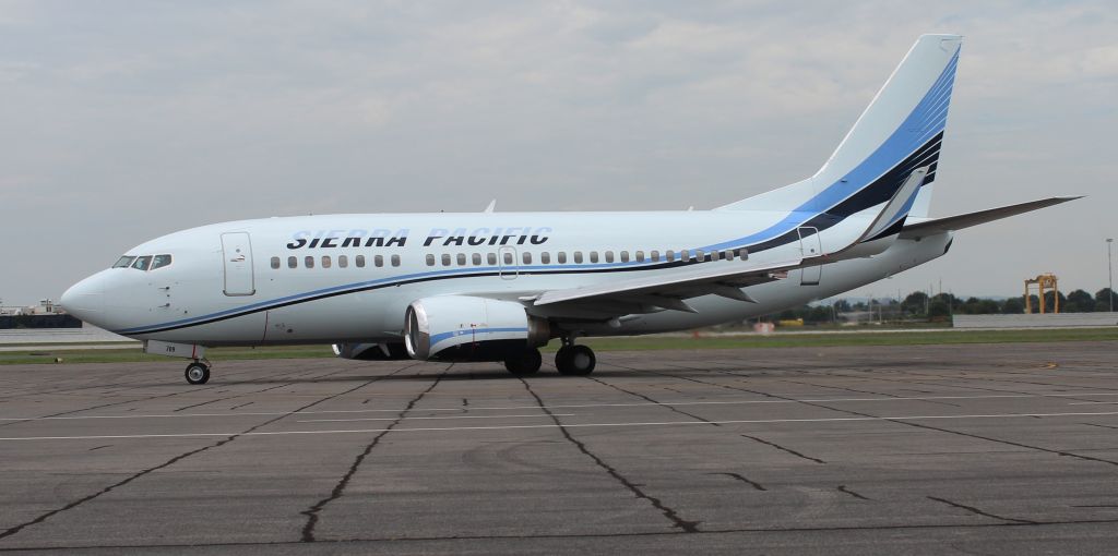 Boeing 737-500 (N709S) - Sierra Pacific 709 - a Boeing 737-500 taxiing on the ramp at Carl T. Jones Field, Huntsville International Airport, AL - July 27, 2018.