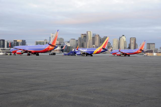 Boeing 737-800 (N8327A) - Southwest sunrise in Boston