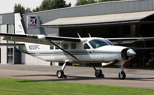 Cessna Caravan (N208PC)