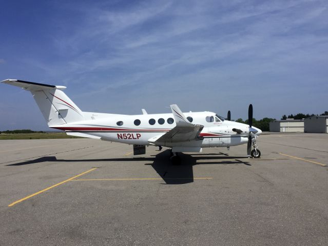 Beechcraft Super King Air 300 (N52LP) - a rel=nofollow href=http://www.safepilot.comhttp://www.safepilot.com/a