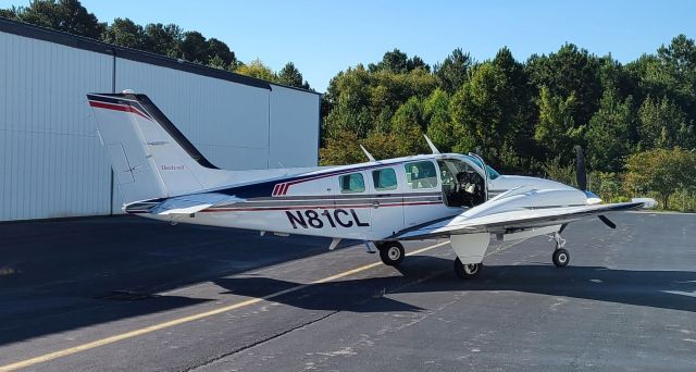 Beechcraft Baron (58) (N81CL)