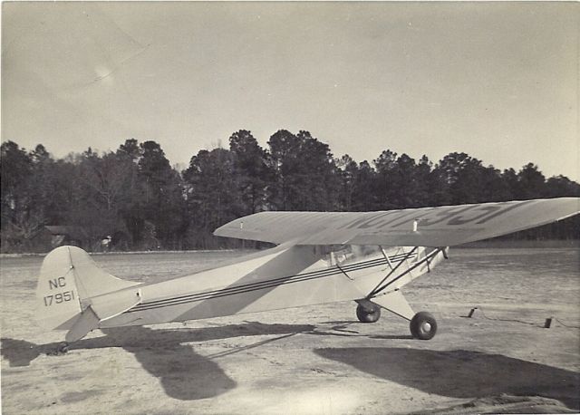 NC17951 — - Dads Plane