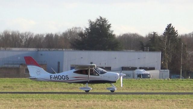 TECNAM P-2008 (F-HOOS) - Owner: ACAF Lognes