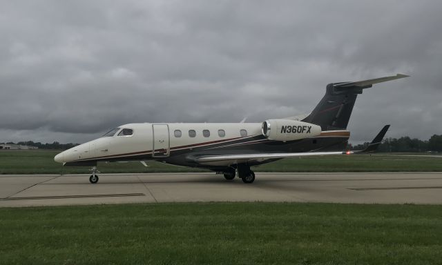 Embraer Phenom 300 (N360FX) - Rather than turning off Taxiway Bravo and onto Alpha, “Flexjet 360”, took Bravo straight onto the ramp and taxied on the ramp up to the terminal. This meant I got to get some close up shots of this gorgeous 2014 Embraer EMB-505 Phenom 300, from Flexjet. 10/12/21. 