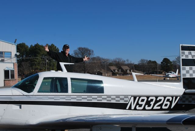 Mooney M-20 (N9326V)