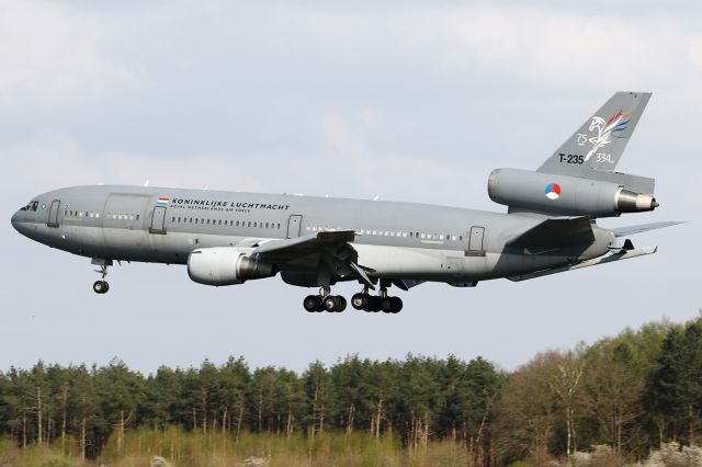 McDonnell Douglas DC-10 (T235)