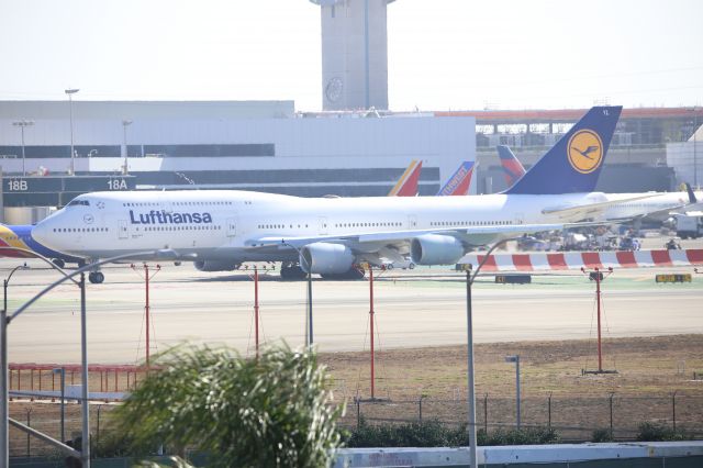 BOEING 747-8 (D-ABYL)