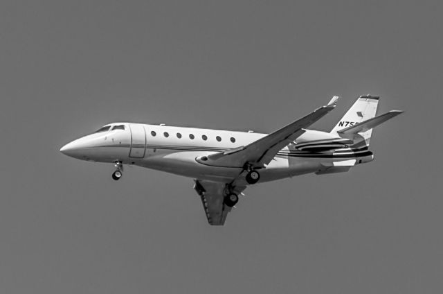 IAI Gulfstream G200 (EJA755)