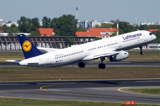 Airbus A321 (D-AIDU) - Airbus A321-231, Lufthansa, D-AIDU, EDDT Airport Berlin-Tegel, 07.May 2018
