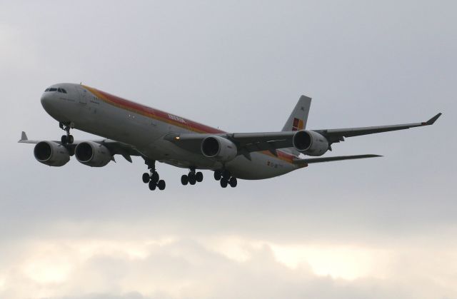 Airbus A340-600 (EC-JNQ)