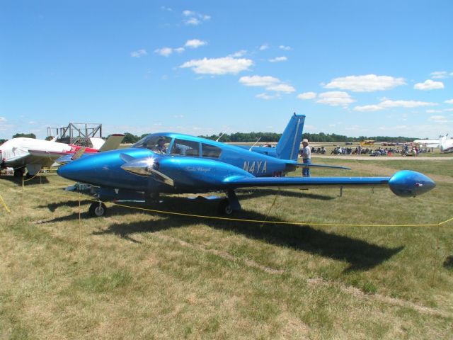 Piper PA-30 Twin Comanche (N4YA)