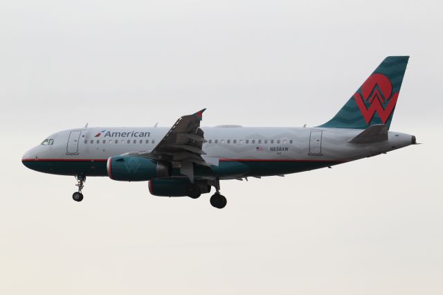 Airbus A319 (N838AW)