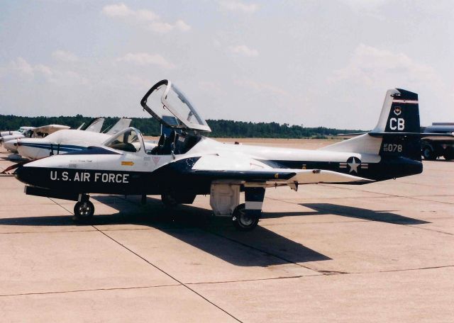 Cessna 318C (60-0078) - At Shreveport Regional.  1960 Cessna T-37B Tweety Bird