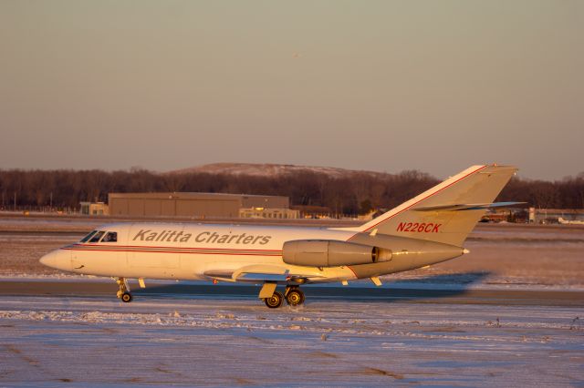 Dassault Falcon 20 (N226CK) - KFS88 taxiing out to Runway 23 for a flight to Racine.