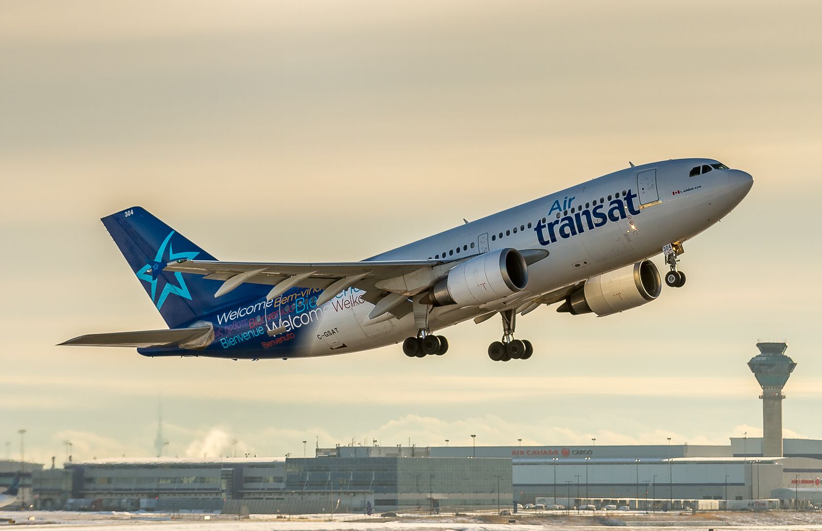 Airbus A310 (C-GSAT) - Air Transat 372 lifts off for Montego Bay, Jamaica