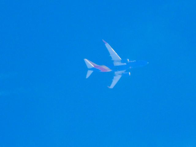 Boeing 737-700 (N7814B) - SWA3001br /DEN-BNAbr /08/23/22