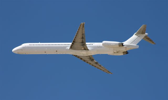 McDonnell Douglas MD-80 (N965AS) - Justice Prisoner and Alien Transportation System " JPATS ".