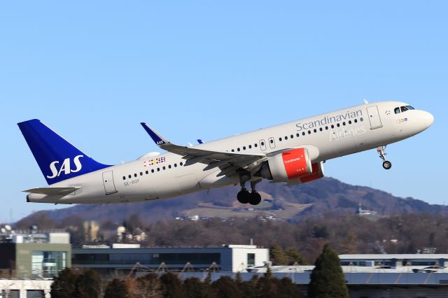 Airbus A320neo (SE-ROF)