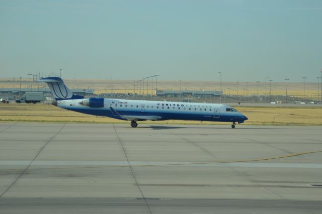 Canadair Regional Jet CRJ-700 (N768SK) - Taxiing to runway in DEN