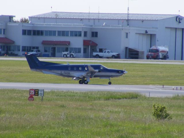 C-FASR — - pc12/45 heading towards the terminal