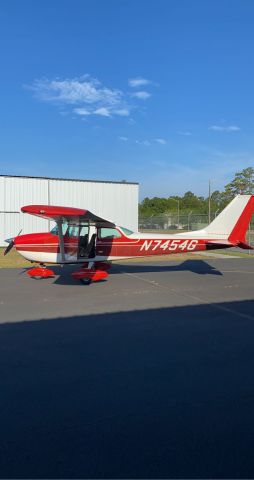 Cessna Skyhawk (N7454G)