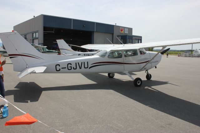 C-GJUV — - C-GJUV Cessna skyhawk 172 Aéroport CYSC 16-06-2018