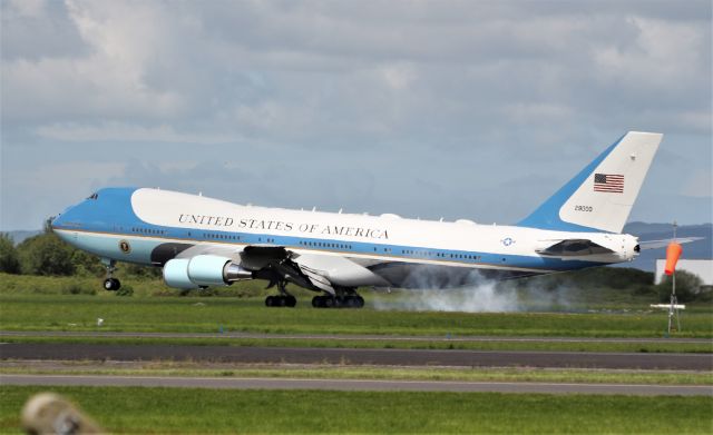 Boeing 747-200 (92-9000) - sam29 vc-25a 92-9000 landing at shannon 5/6/19.