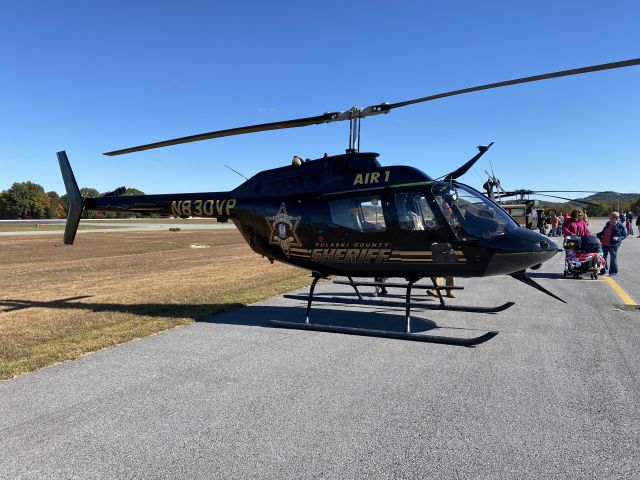 Bell JetRanger (N830VP) - Date Taken: October 8, 2022br /Here's a helicopter I saw from the Lake Cumberland Air Show last month in Somerset, KY!