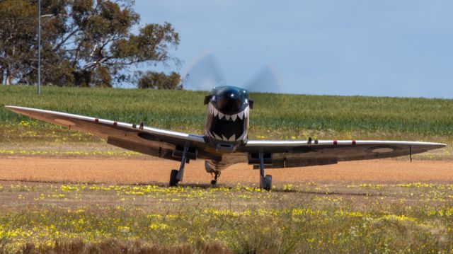 SUPERMARINE Spitfire (VH-NKM)