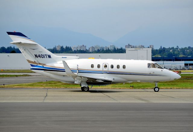 Hawker 800 (N401TM)