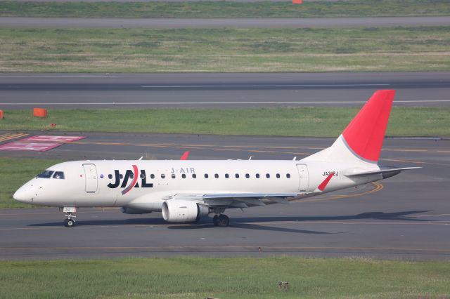 Embraer 170/175 (JA212J)