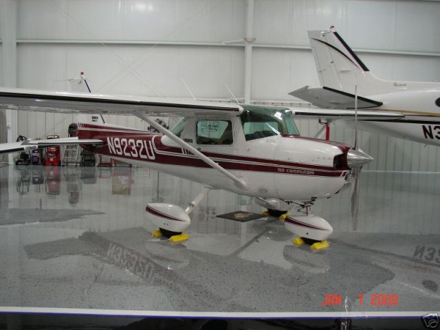 Cessna Commuter (N9232U)