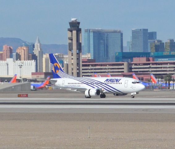 BOEING 737-300 (XA-UNY)