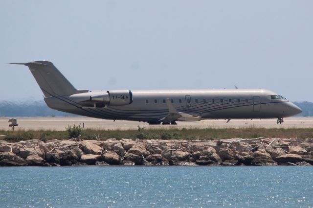 Canadair Regional Jet CRJ-200 (T7-SLA) - 16 aout 2019