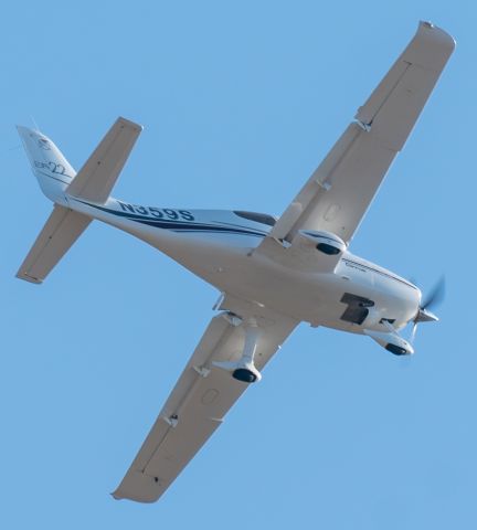 Cirrus SR-22 (N359S)