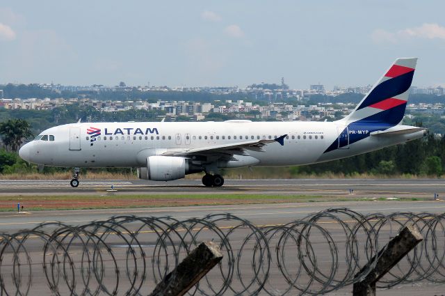 Airbus A320 (PR-MYP)