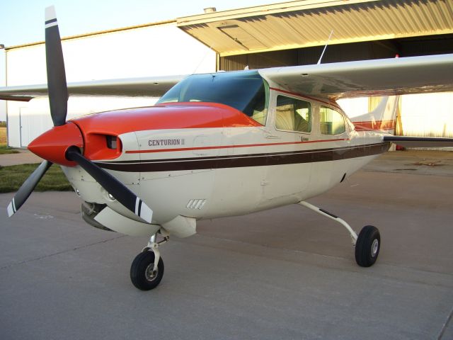 Cessna Centurion (N210KU)