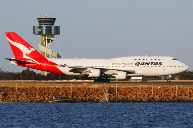 Boeing 747-400 (VH-OEG)