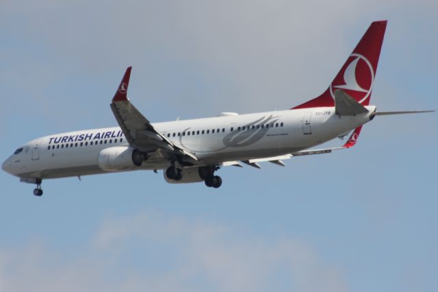 Boeing 737-900 (TC-JYB)