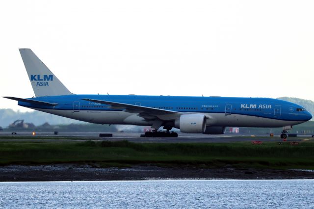 Boeing 777-200 (PH-BQH)
