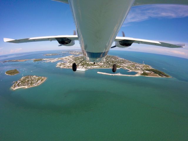 N686KW — - Final approach to KEYW
