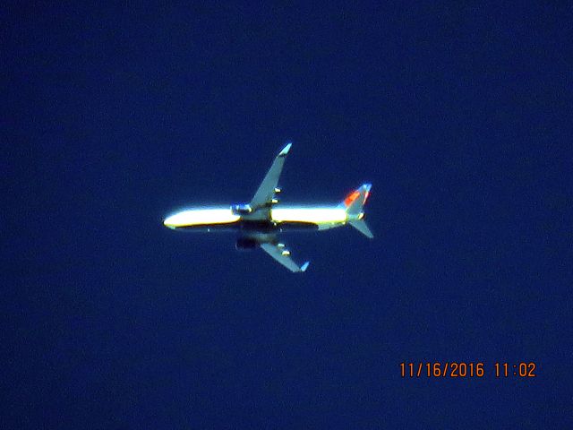 Boeing 737-800 (N3763D)