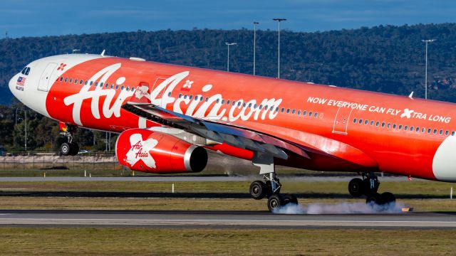 Airbus A330-300 (9M-XXQ)