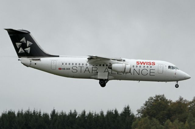 Avro RJ-100 Avroliner (HB-IXR) - "Star Alliance" livery