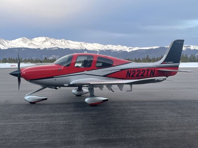 Cirrus SR-22 (N222TN)