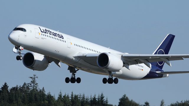 Airbus A350-900 (D-AIXM) - LH Crew Training at Frankfurt Hahn Airport.