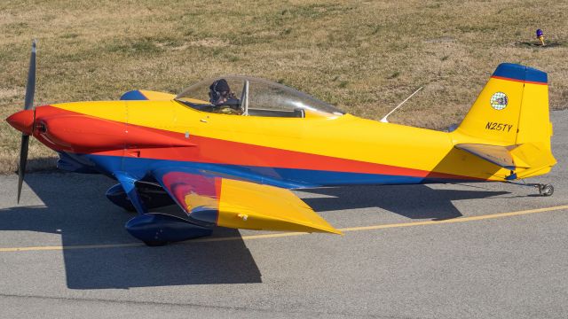 Vans RV-4 (N25TY) - N25TY taxiing to parking at College Park Airport after a flight from Warrenton