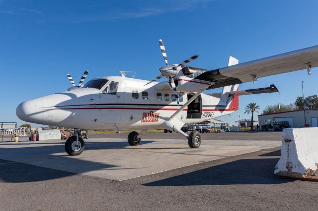 De Havilland Canada Twin Otter (N128WJ)